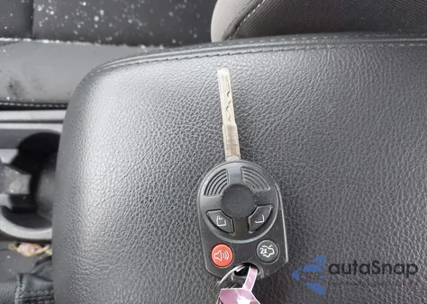 2014 Ford Focus Se z USA, uszkodzony, nr VIN 1FADP3F22EL446539